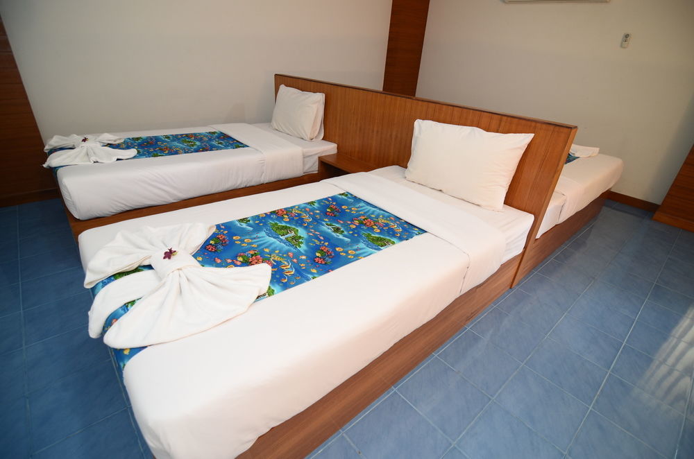 Oyo 257 Sea Paradise Hotel Sattahip Exterior photo
