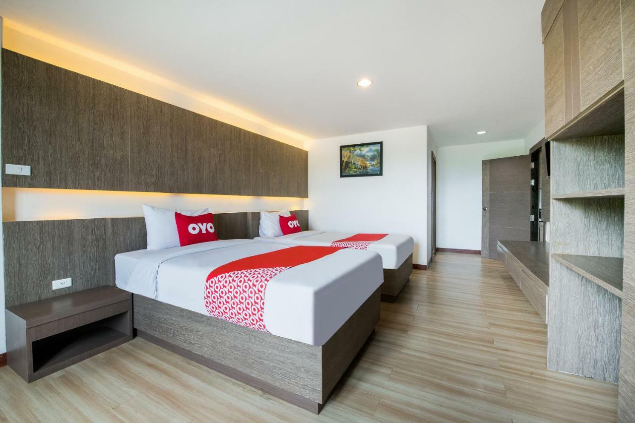 Oyo 257 Sea Paradise Hotel Sattahip Exterior photo