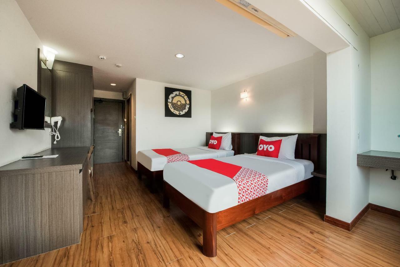 Oyo 257 Sea Paradise Hotel Sattahip Exterior photo